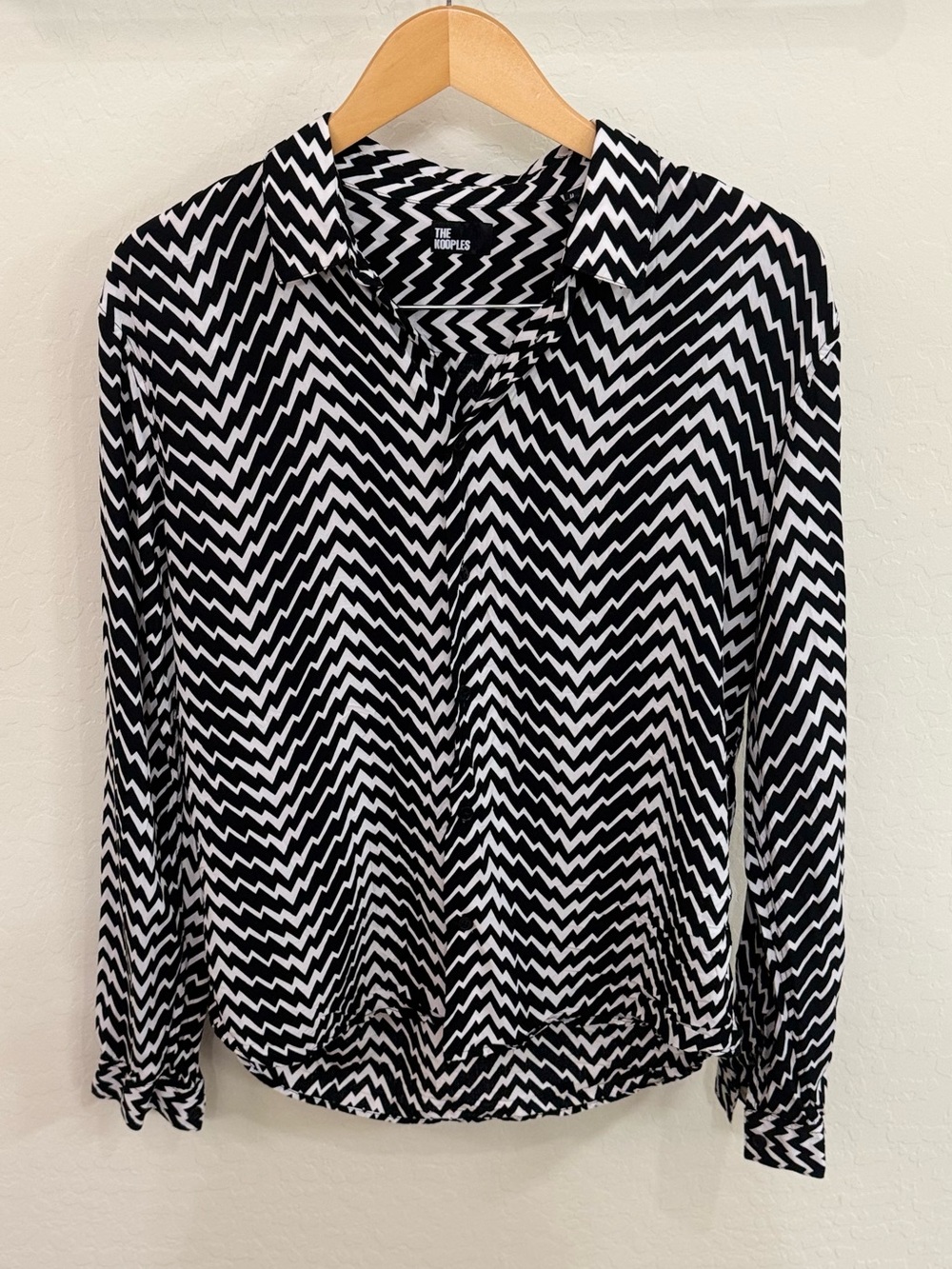 The Kooples Black White Chevron Zig Zag Button Down Blouse Top Medium